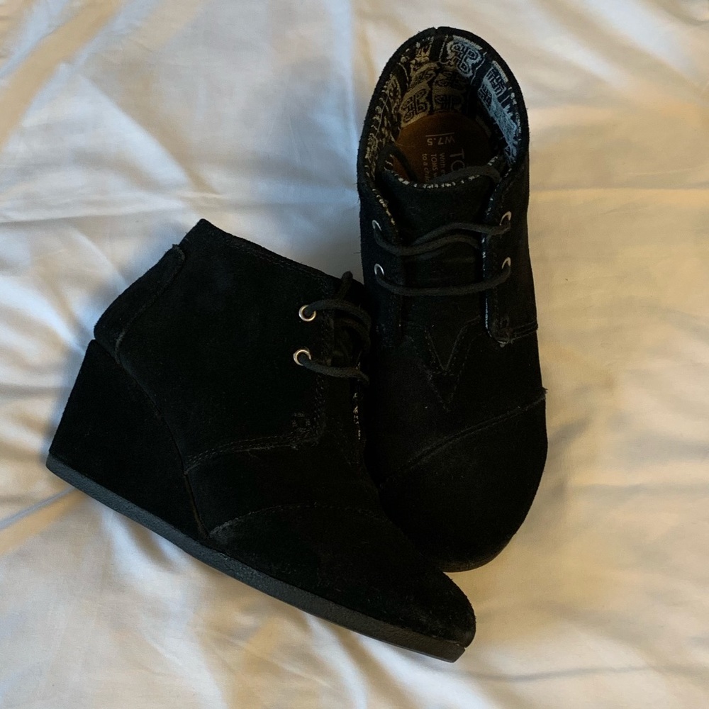 TOMS desert wedge bootie